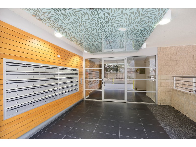 341/80 John Whiteway Drive, Gosford NSW 2250