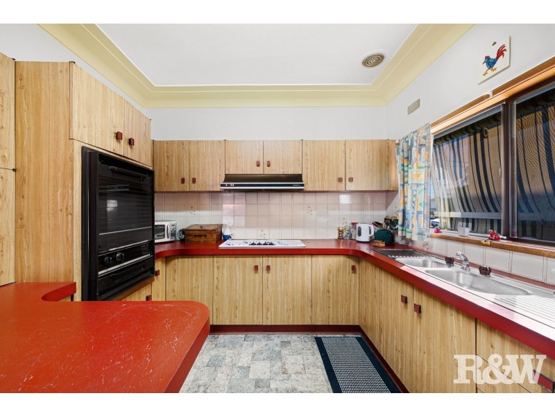 14 North Burge Road, Woy Woy NSW 2256