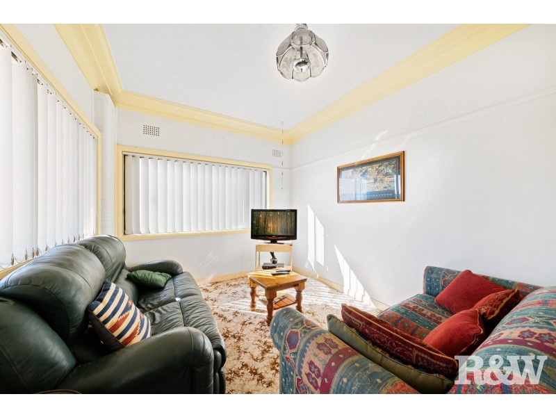 14 North Burge Road, Woy Woy NSW 2256