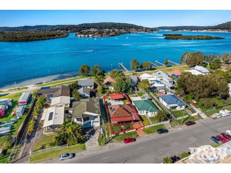 14 North Burge Road, Woy Woy NSW 2256