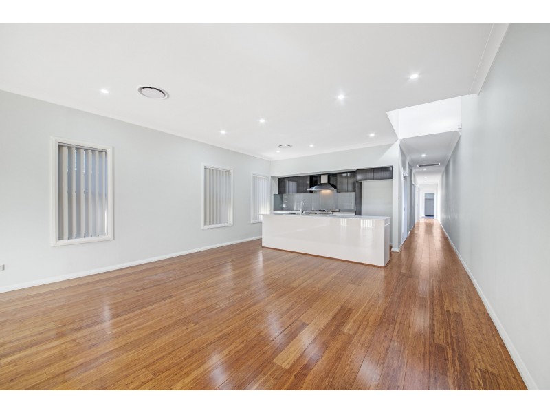 2/58 Beach Street, Ettalong Beach NSW 2257