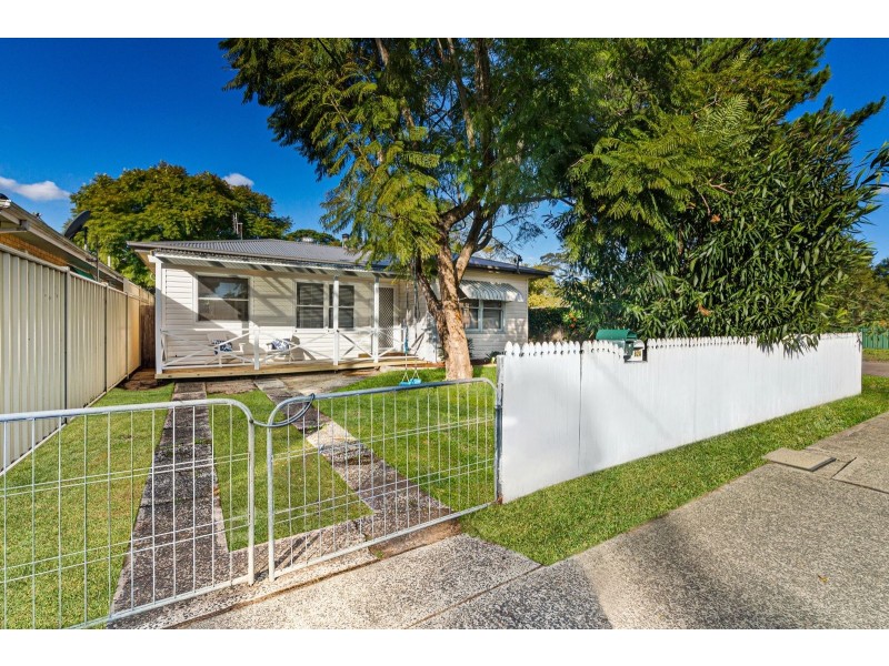 82 Trafalgar Avenue, Woy Woy NSW 2256