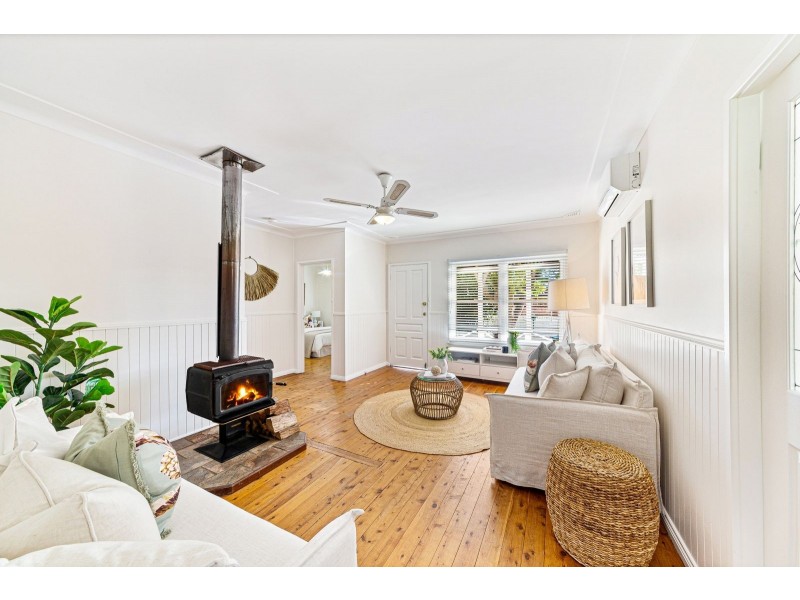 82 Trafalgar Avenue, Woy Woy NSW 2256