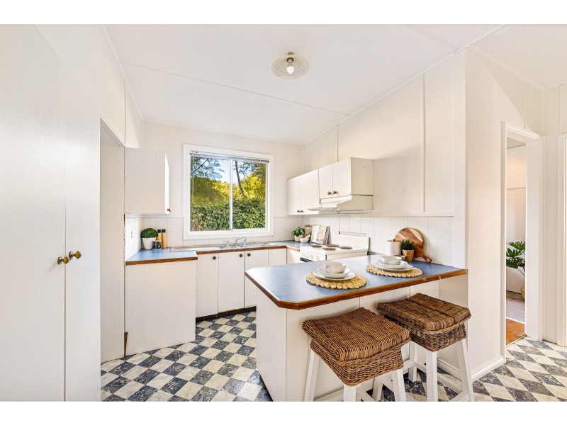 82 Trafalgar Avenue, Woy Woy NSW 2256