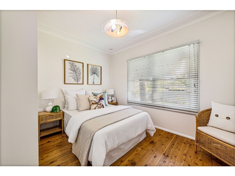 82 Trafalgar Avenue, Woy Woy NSW 2256