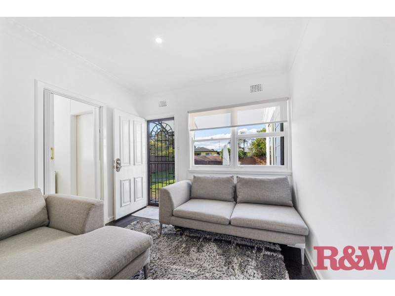 62 Robin Crescent, Woy Woy NSW 2256