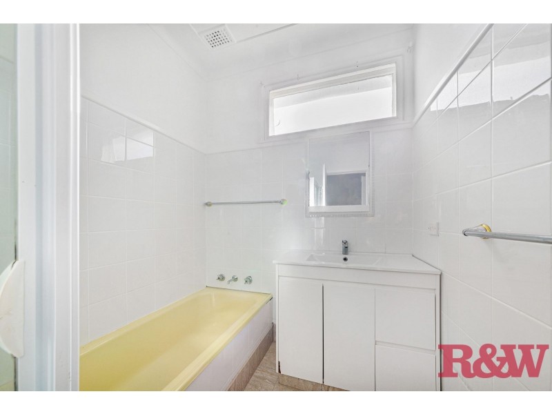 62 Robin Crescent, Woy Woy NSW 2256