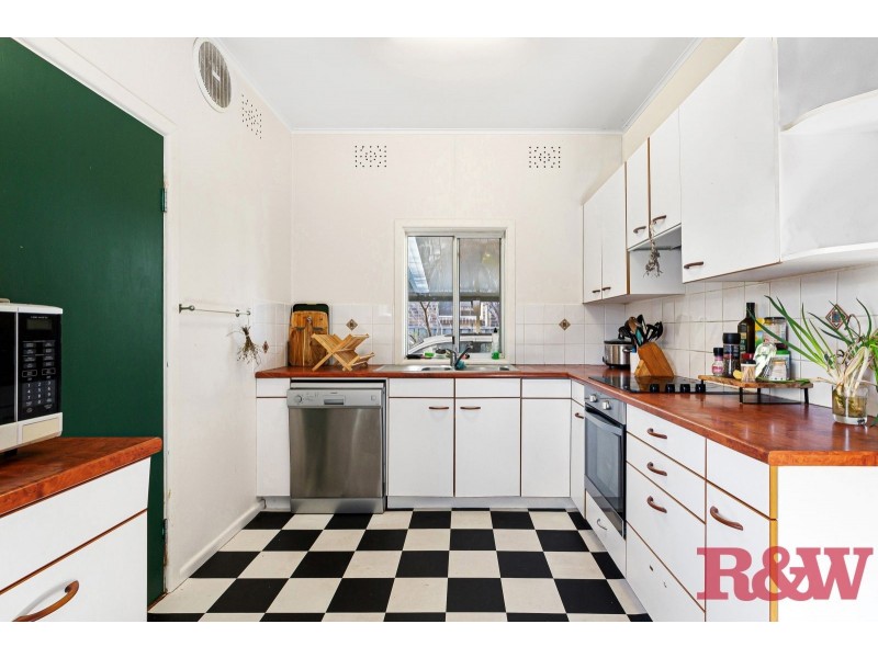 33 McEvoy Avenue, Umina Beach NSW 2257