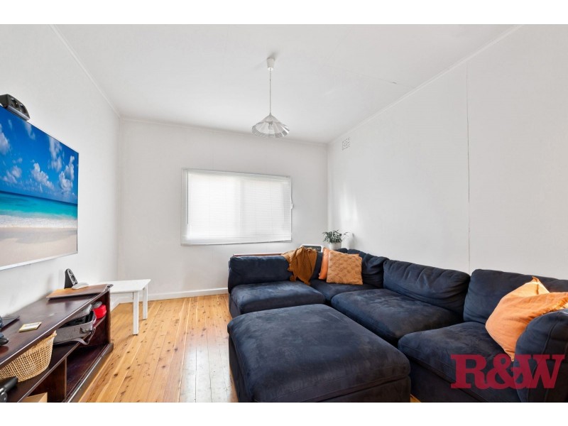 33 McEvoy Avenue, Umina Beach NSW 2257