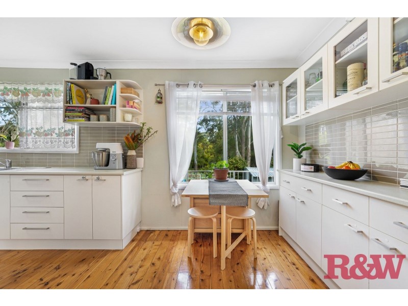 40 Bourbon Street, Wyoming NSW 2250