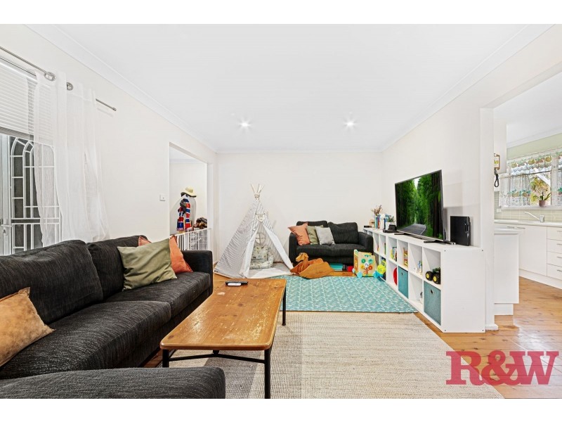 40 Bourbon Street, Wyoming NSW 2250