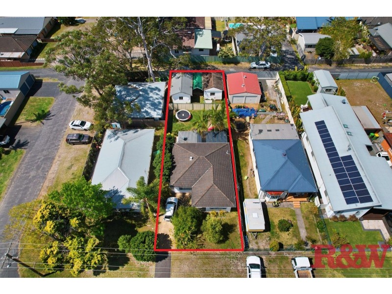 12 Wentworth Avenue, Woy Woy NSW 2256
