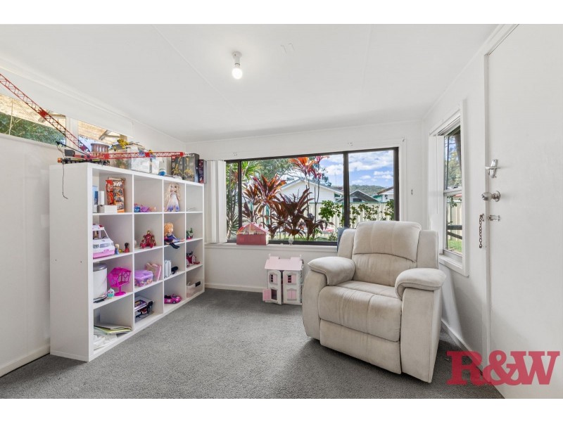 12 Wentworth Avenue, Woy Woy NSW 2256