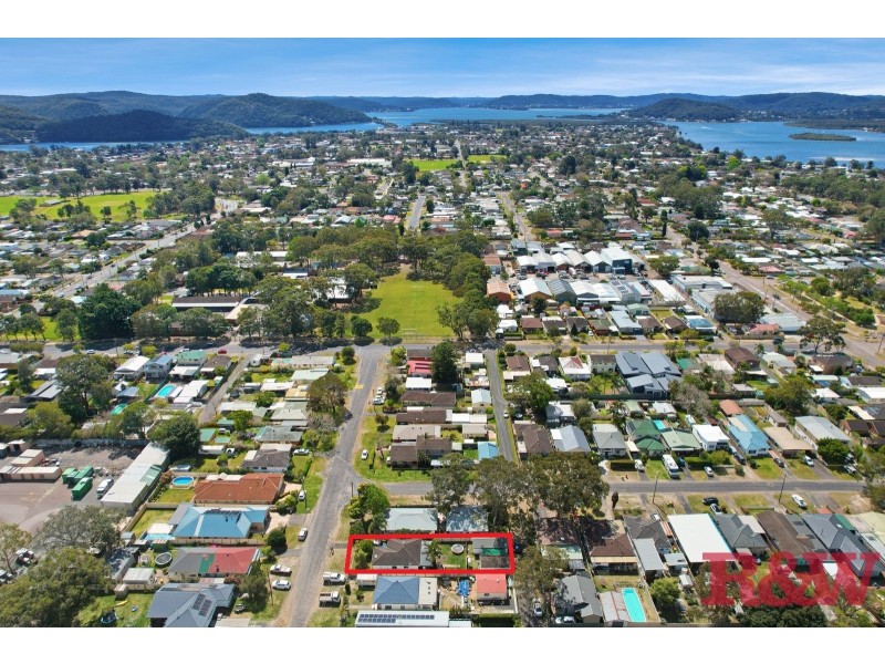12 Wentworth Avenue, Woy Woy NSW 2256