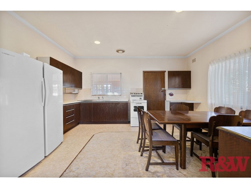 121 Broken Bay Road, Ettalong Beach NSW 2257