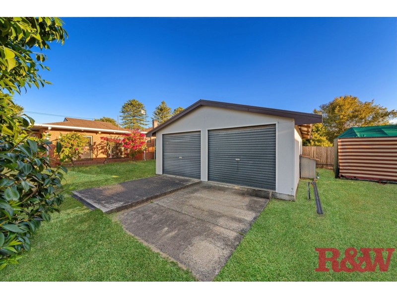 121 Broken Bay Road, Ettalong Beach NSW 2257