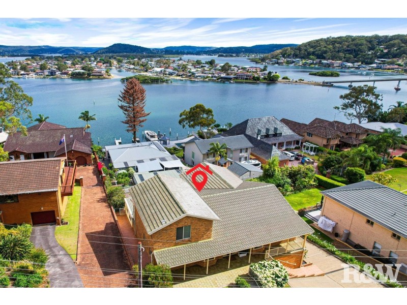 36 Daley Avenue, Daleys Point NSW 2257