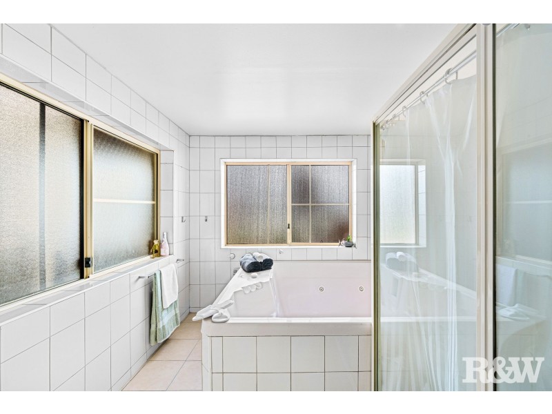36 Daley Avenue, Daleys Point NSW 2257