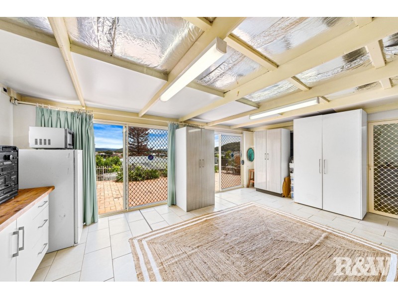36 Daley Avenue, Daleys Point NSW 2257