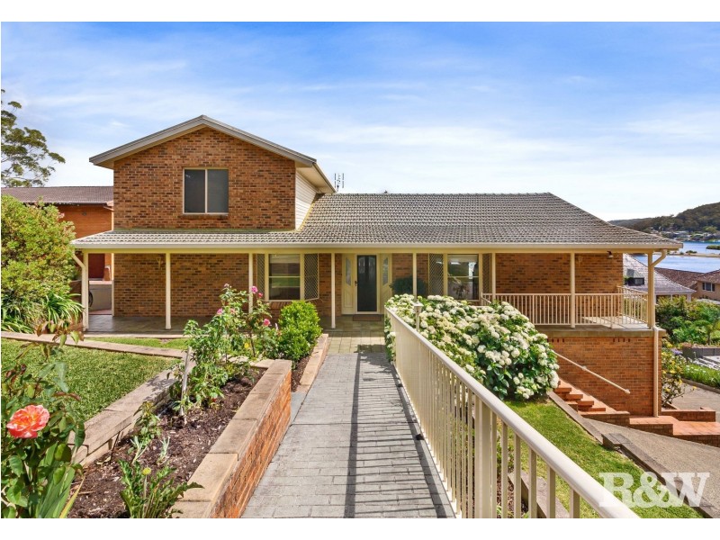 36 Daley Avenue, Daleys Point NSW 2257