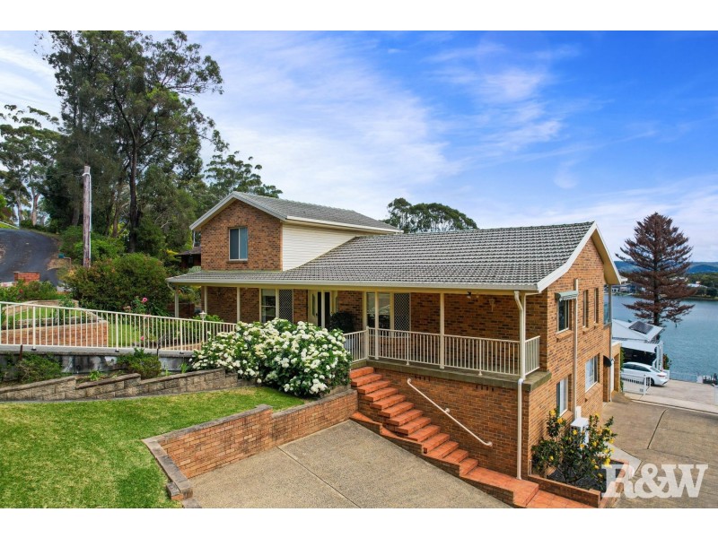 36 Daley Avenue, Daleys Point NSW 2257
