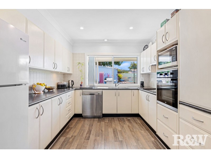 9 Sea Street, Umina Beach NSW 2257