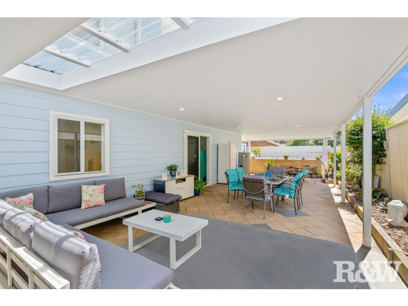 9 Sea Street, Umina Beach NSW 2257