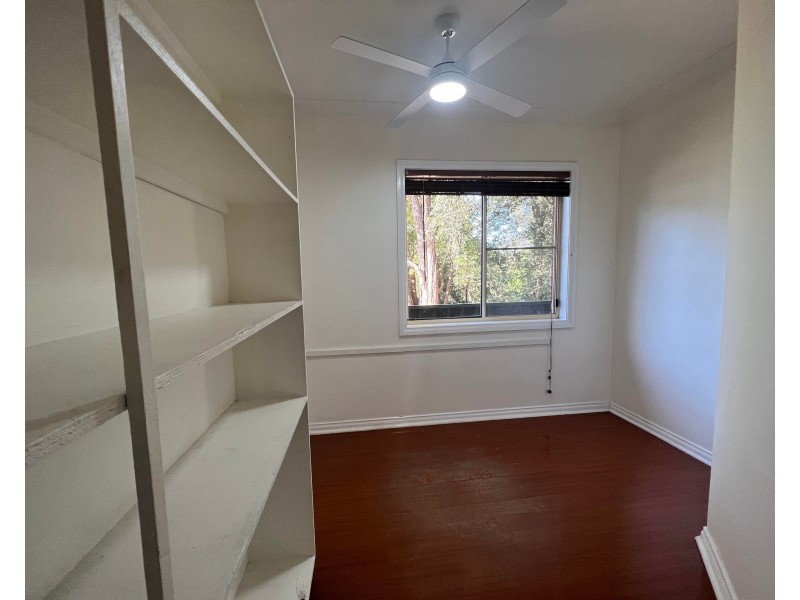 2/8 Scott Street, Point Clare NSW 2250