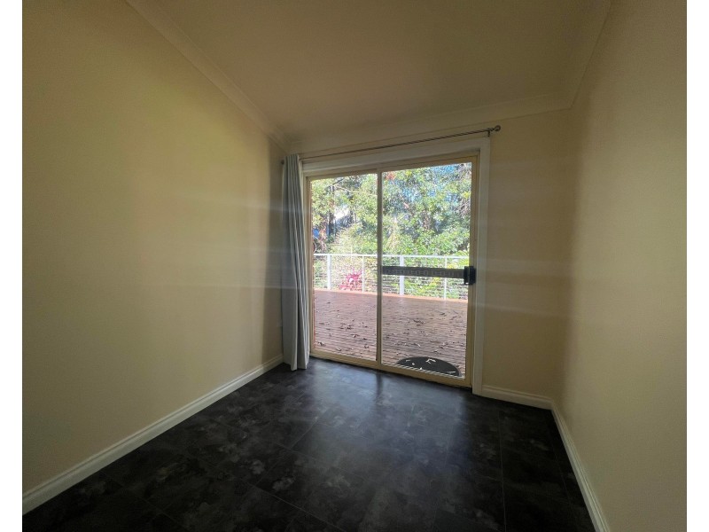 2/8 Scott Street, Point Clare NSW 2250