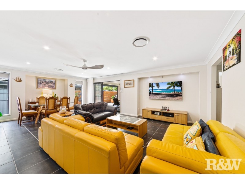 17 Milpera Road, Green Point NSW 2251