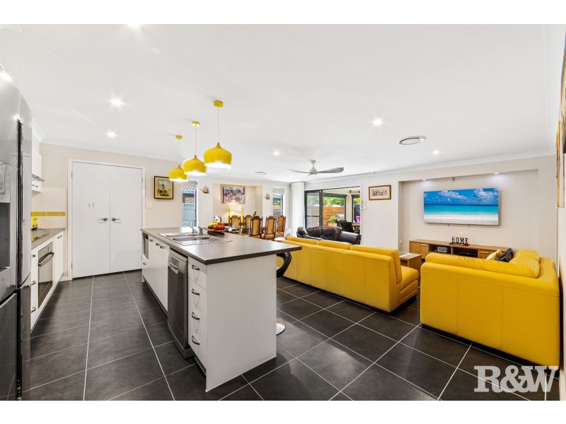 17 Milpera Road, Green Point NSW 2251