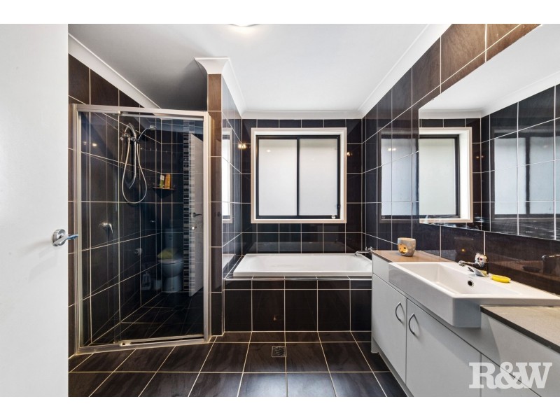 17 Milpera Road, Green Point NSW 2251
