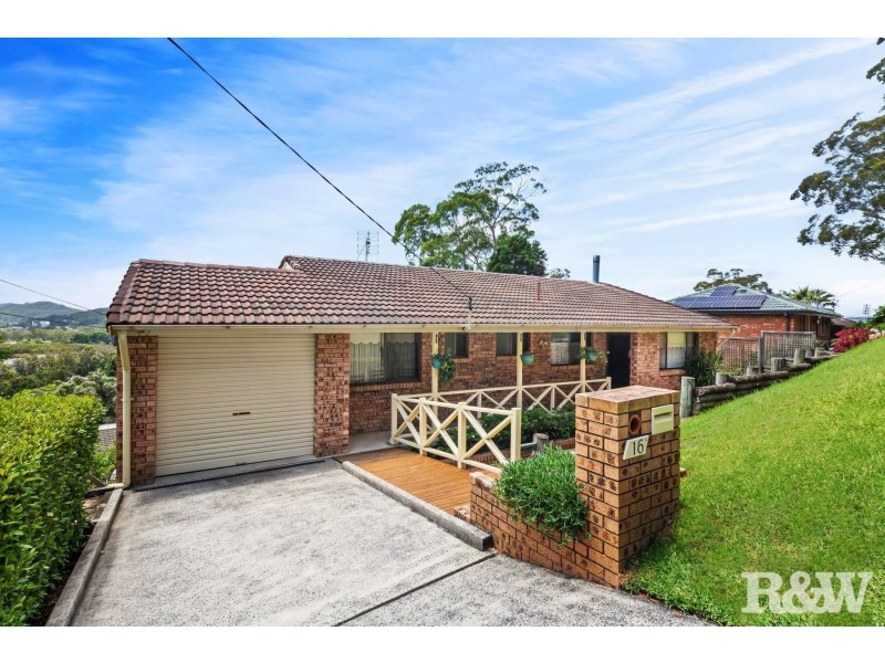 16 Fiona Street, Point Clare NSW 2250