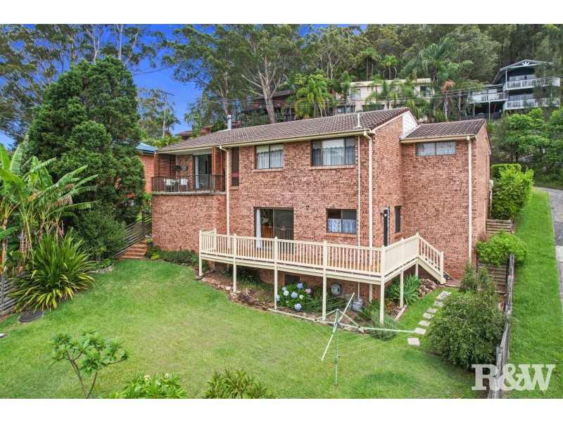 16 Fiona Street, Point Clare NSW 2250