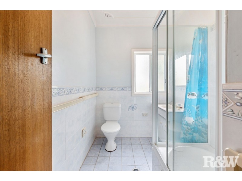 13 Florida Avenue, Woy Woy NSW 2256