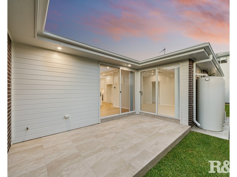 2/1 Telopea Street, Booker Bay NSW 2257