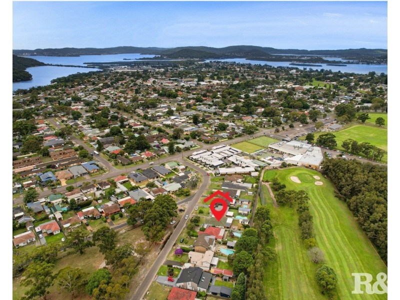 16 Everglades Cresent, Woy Woy NSW 2256