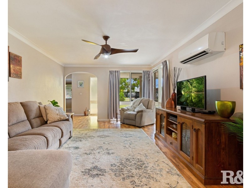 16 Everglades Cresent, Woy Woy NSW 2256