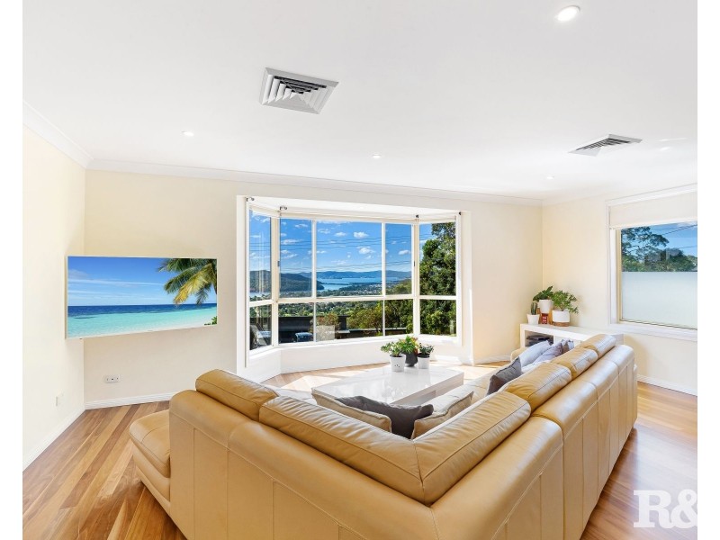 41 Kingsview Drive, Umina Beach NSW 2257