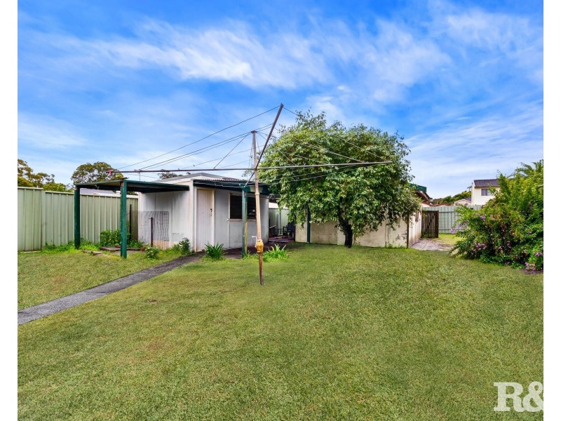 10 Fairview Street, Woy Woy NSW 2256