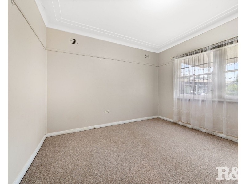 10 Fairview Street, Woy Woy NSW 2256