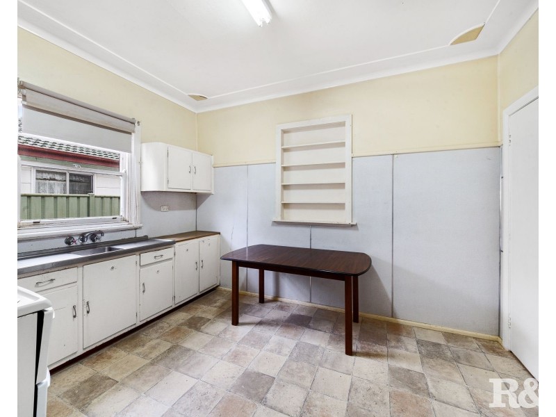 10 Fairview Street, Woy Woy NSW 2256