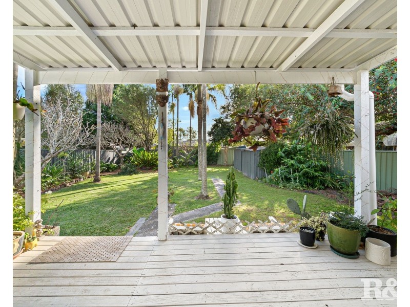 33 Karloo Road, Umina Beach NSW 2257