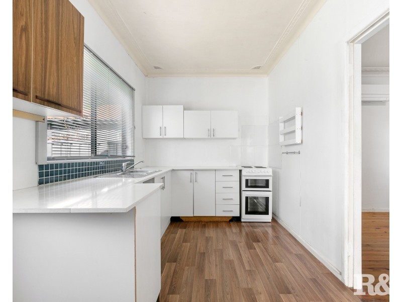 10 Trafalgar Avenue, Woy Woy NSW 2256