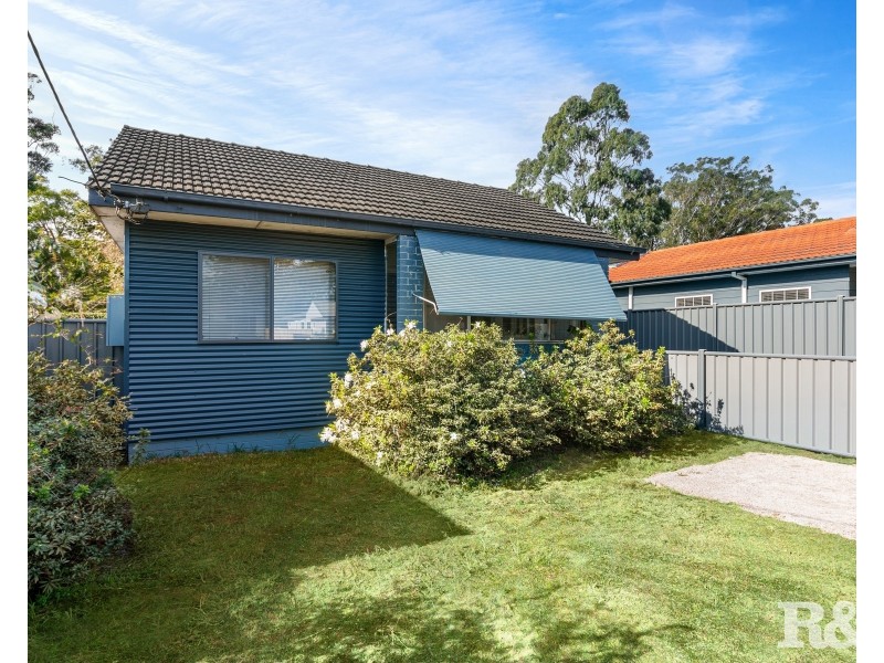 10 Trafalgar Avenue, Woy Woy NSW 2256