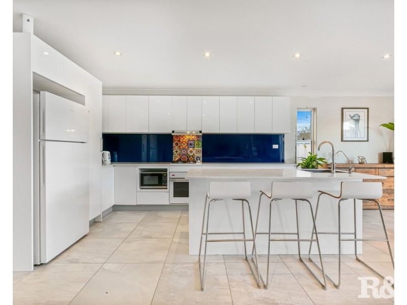 84 Gallipoli Avenue, Umina Beach NSW 2257