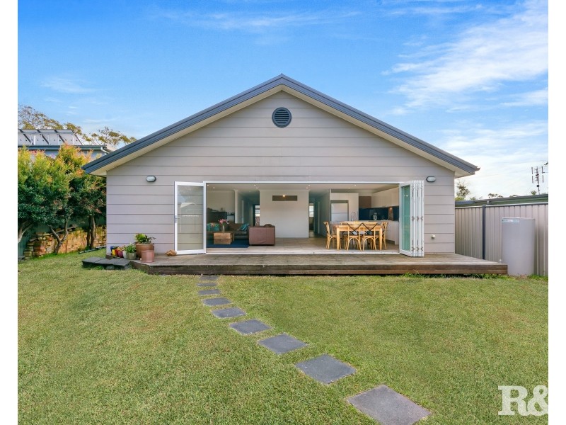84 Gallipoli Avenue, Umina Beach NSW 2257
