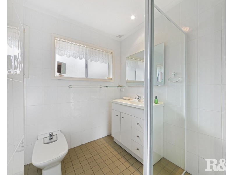 19 Priestley Parade, Point Clare NSW 2250