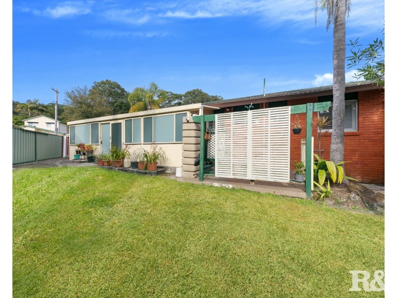 19 Priestley Parade, Point Clare NSW 2250