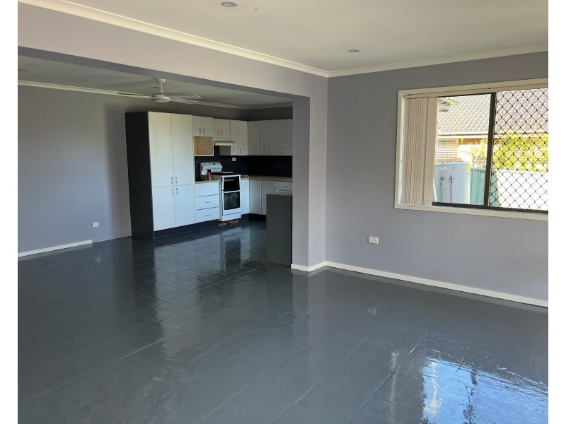 17 Strand Avenue, Narara NSW 2250